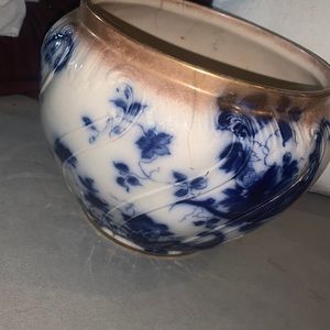 ADDERLY ENGLAND LARGE  Delft Pot